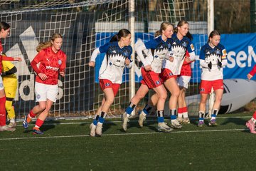 Bild 151 - wBJ Hamburger SV - Holstein Kiel : Ergebnis: 8:0